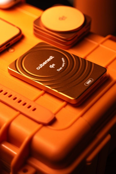 Ultra-thin MagSafe Power Bank