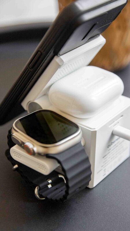Cubenest 3in1 Magnetic Wireless Charger E311