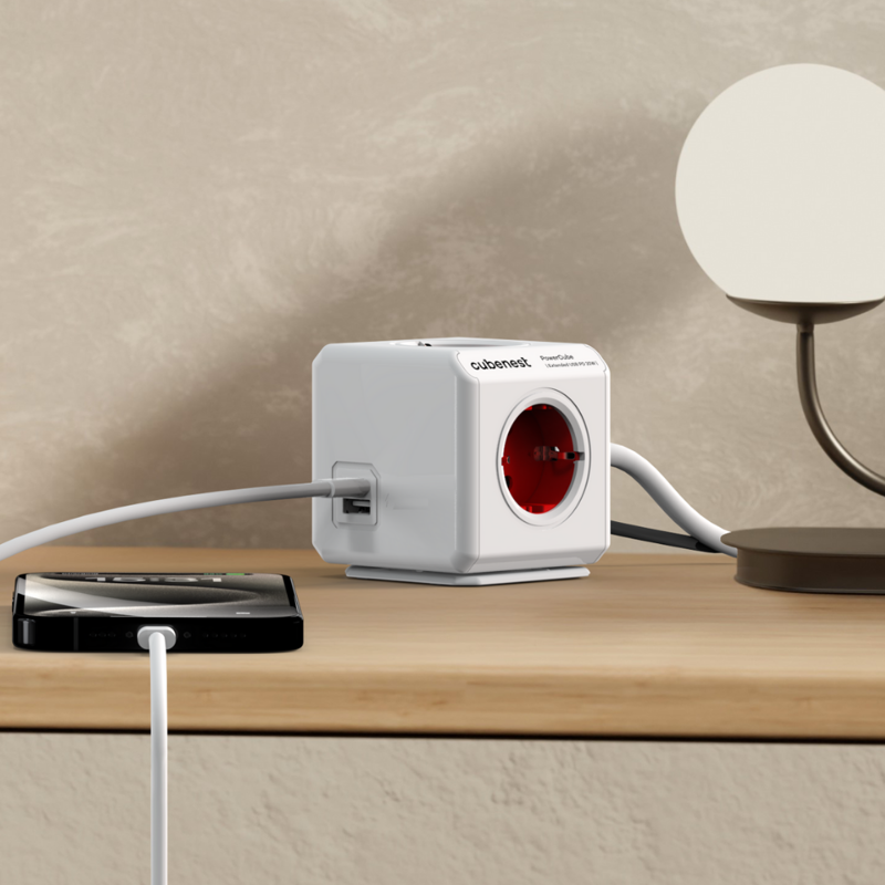 Cubenest PowerCube Extended USB A+C PD 20 W 1,5 m Type F red