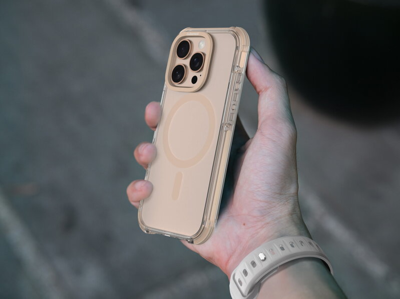 Cubenest iPhone 16 Pro Case MagPro Strong Guard gold