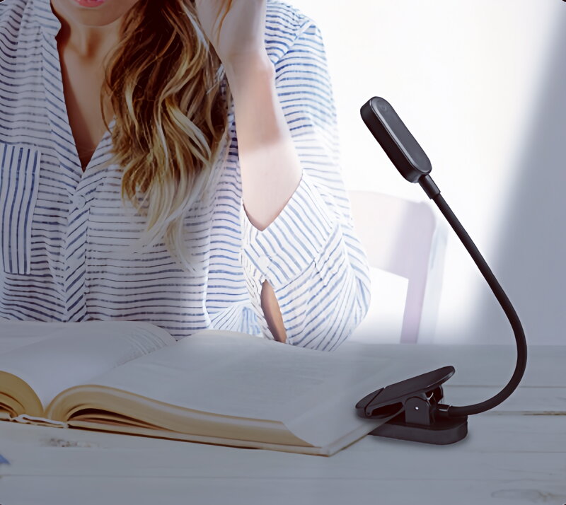 Cubenest LED Clip-on Lamp LTW02 black