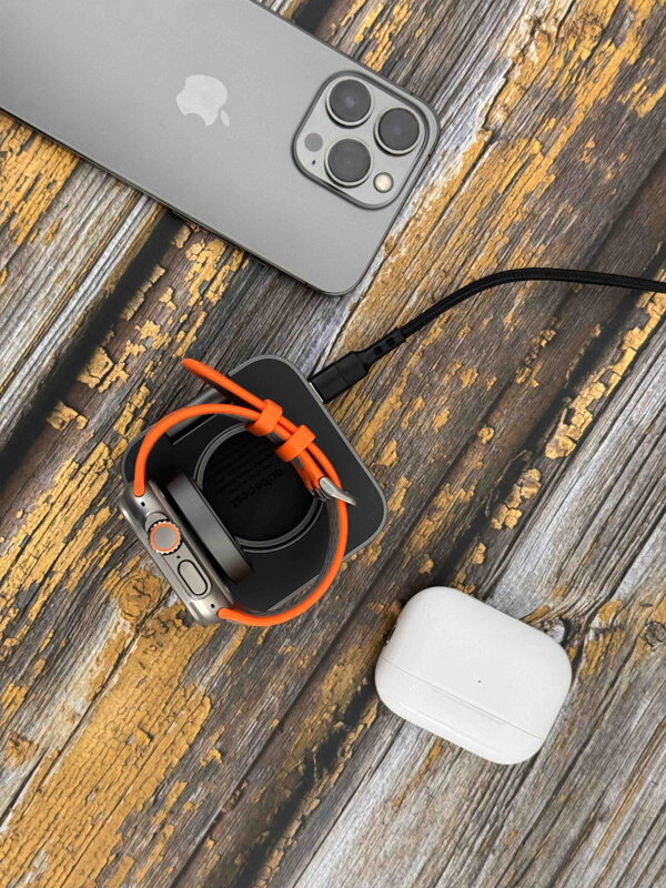 Cubenest 2in1 Foldable Magnetic Wireless Charger S211