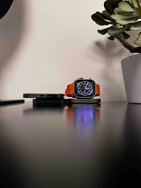 Cubenest 2in1 Foldable Magnetic Wireless Charger S211